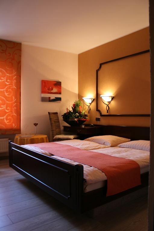 Le Pavillon Hotel Echternach Phòng bức ảnh